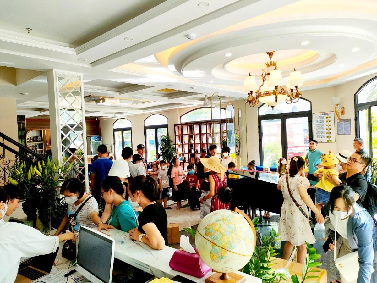 Halong Lavender Hotel Ха Лонг Екстериор снимка
